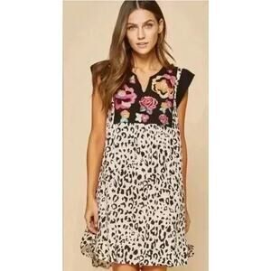 Savanna Jane Dress Womens M Lucky in Leopard Floral Embroidery Cap Ruffle Sleeve